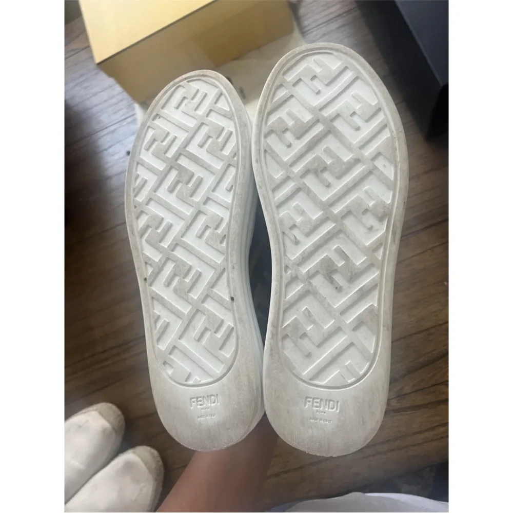 Authentic Fendi canvas - Picture 3 of 5